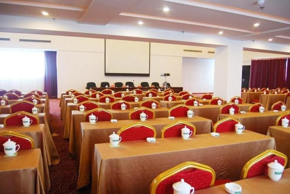 Jishou Heyi Hotel Fenghuang Exterior foto